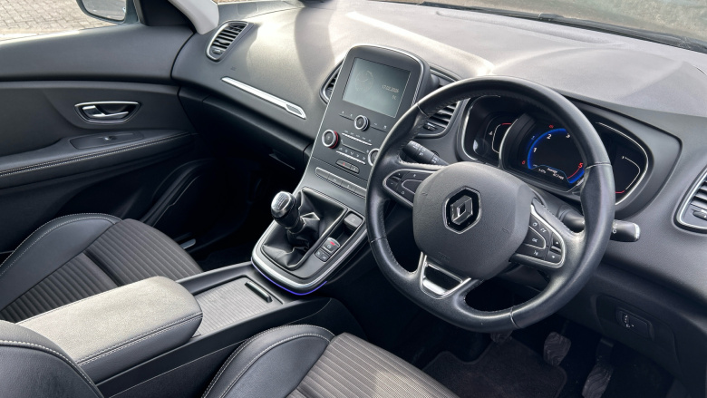 Renault Scenic 1.5 dCi Dynamique Nav 5dr Diesel Estate